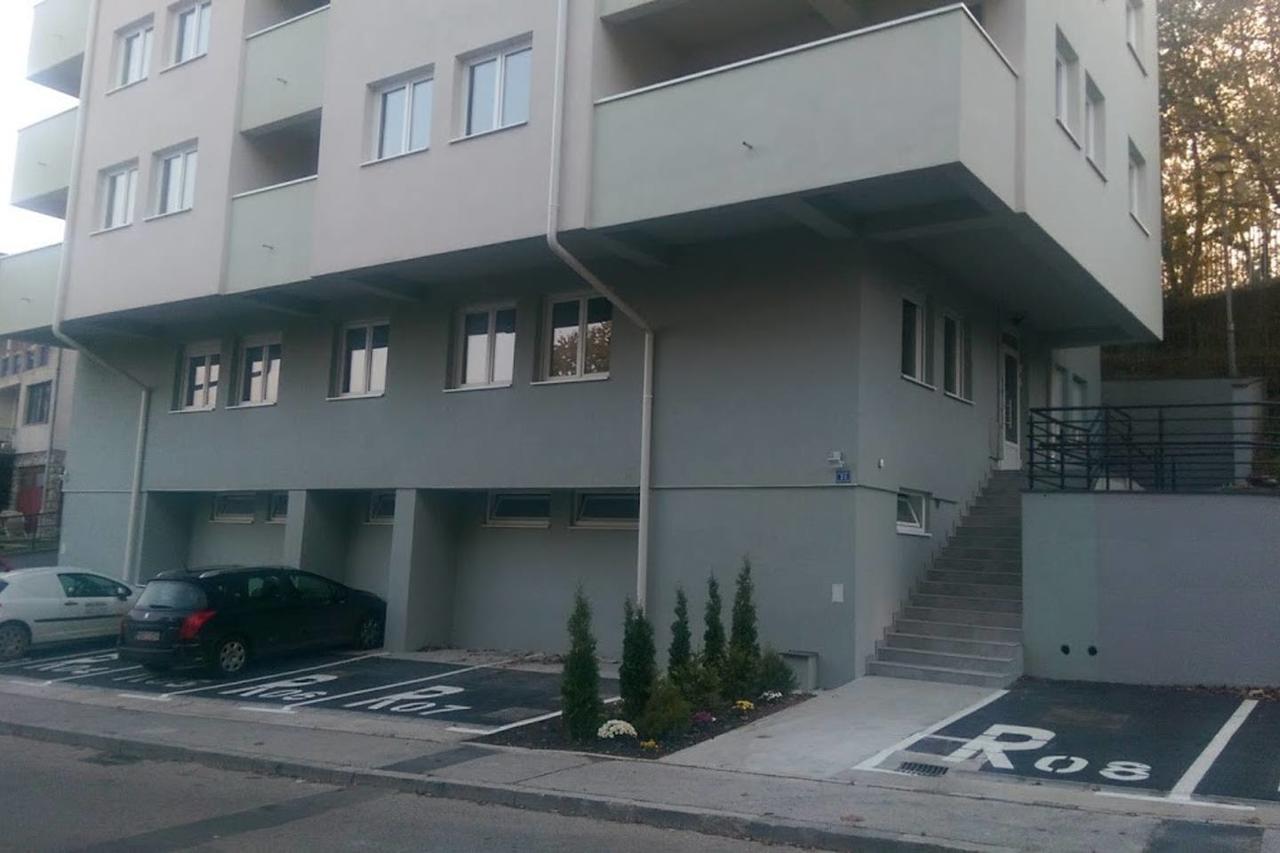 Apartman Marija บันยาลูกา ภายนอก รูปภาพ