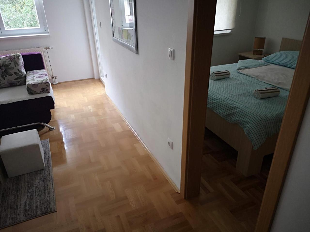 Apartman Marija บันยาลูกา ภายนอก รูปภาพ
